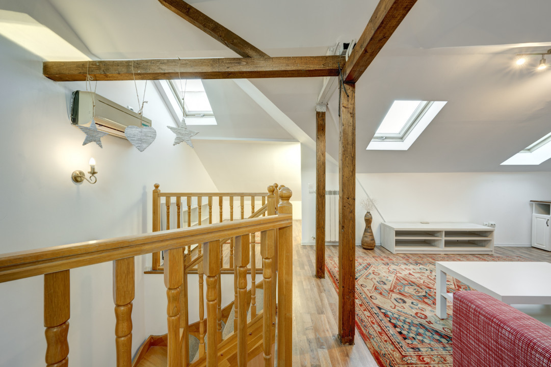 1 Mai, Clucerului,  Apartament tip duplex in Vila, Comision 0 %