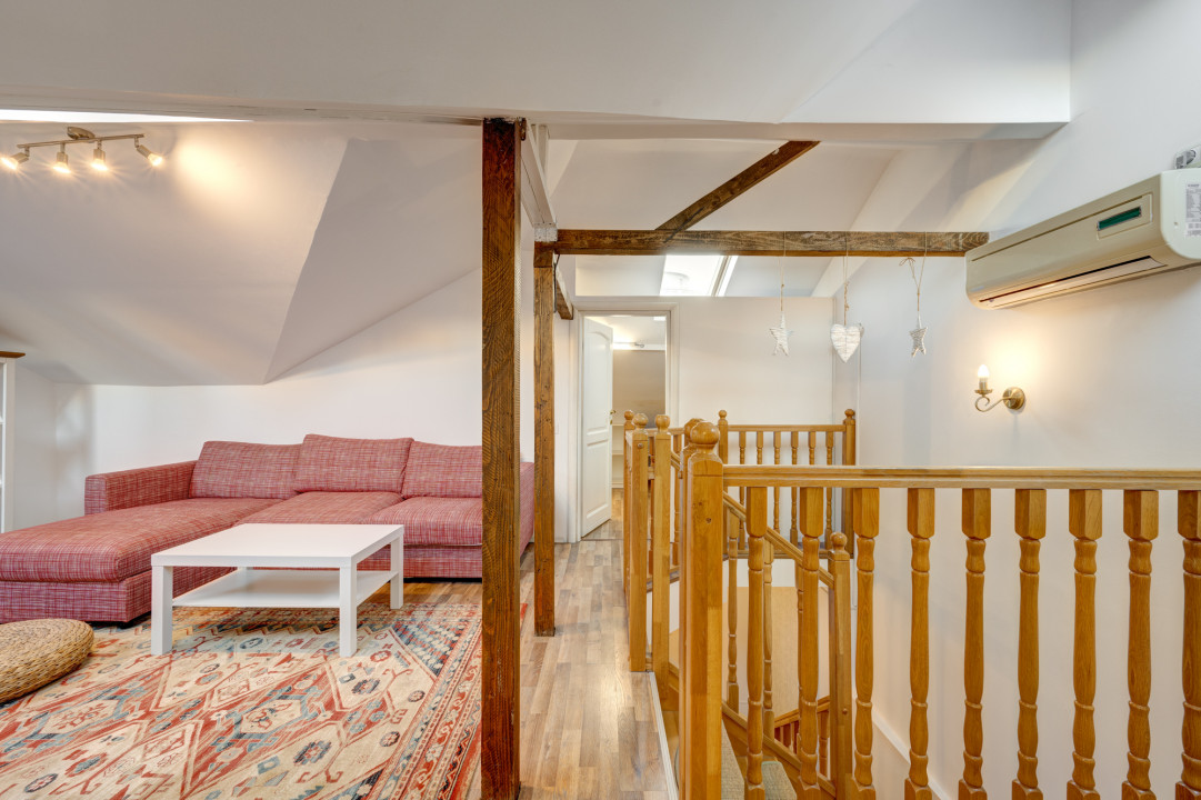 1 Mai, Clucerului,  Apartament tip duplex in Vila, Comision 0 %