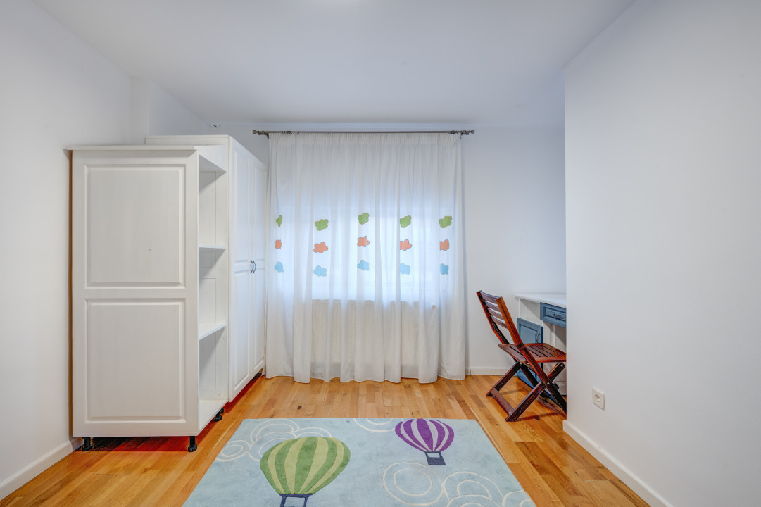 1 Mai, Clucerului,  Apartament tip duplex in Vila, Comision 0 %