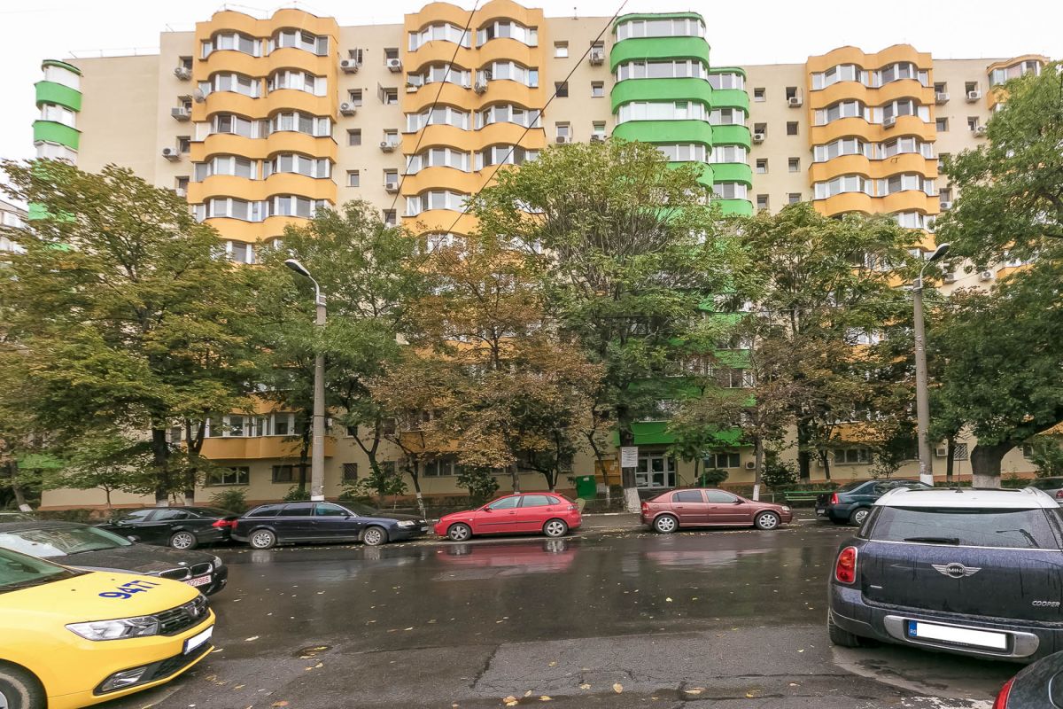 GHICA TEI, Garsoniera  decomandata 42 mp