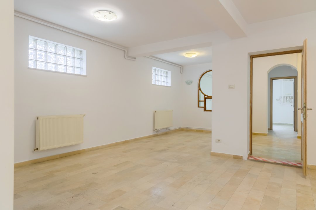 Drumul Sarii, parter/3, curte proprie, exclusiv pentru birouri