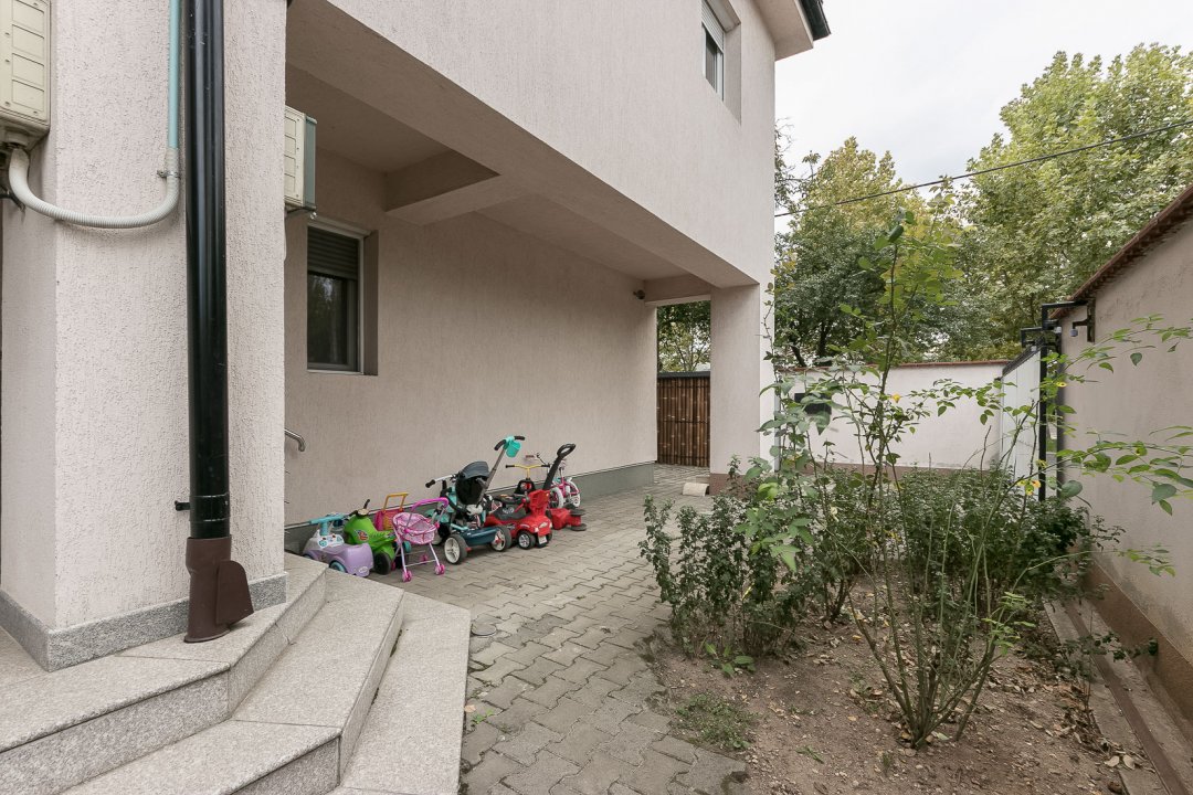 Bucurestii Noi , Apartament elegant,  2 camere, in vila, 53mp