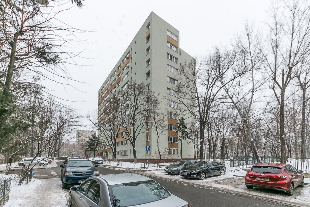 Drumul Taberei, Parc Moghioros, Bloc reabilitat 