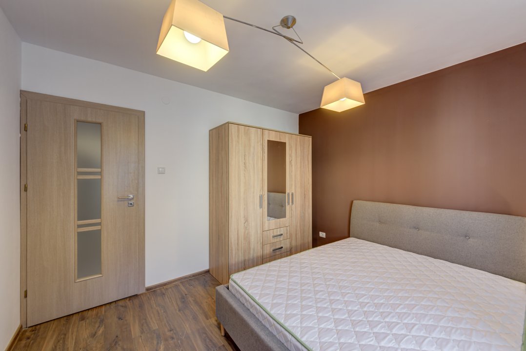 Apartament decomandat de 2 camere, Cotroceni, etajul 1/P+2! 