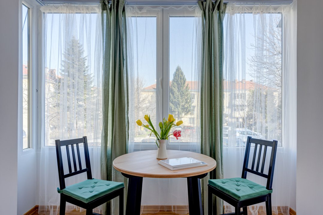 Apartament decomandat de 2 camere, Cotroceni, etajul 1/P+2! 