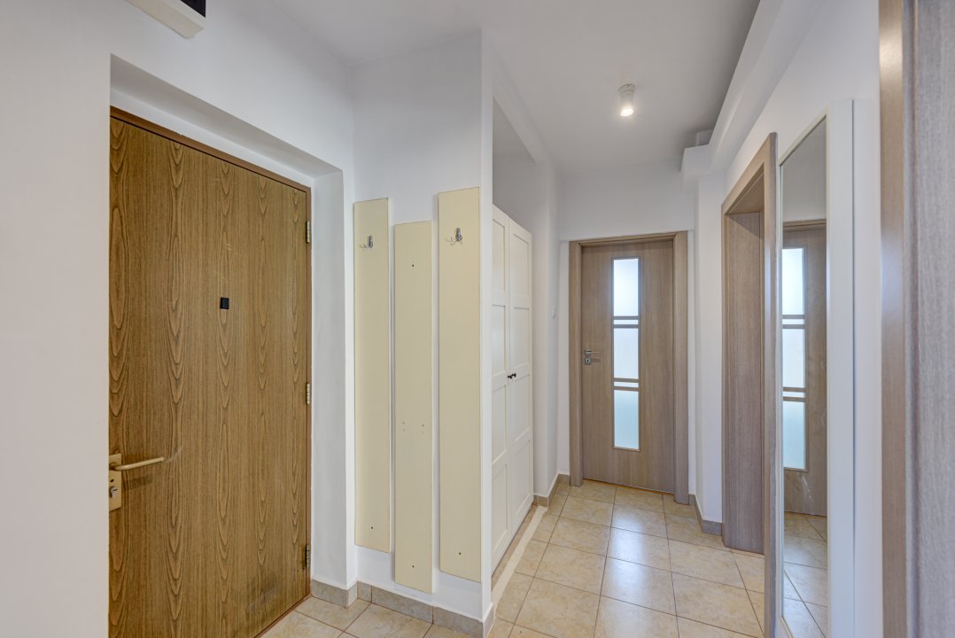 Apartament decomandat de 2 camere, Cotroceni, etajul 1/P+2! 