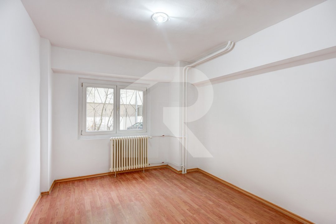 Apartament 3 camere decomandat Calea Calarasi Delea Noua