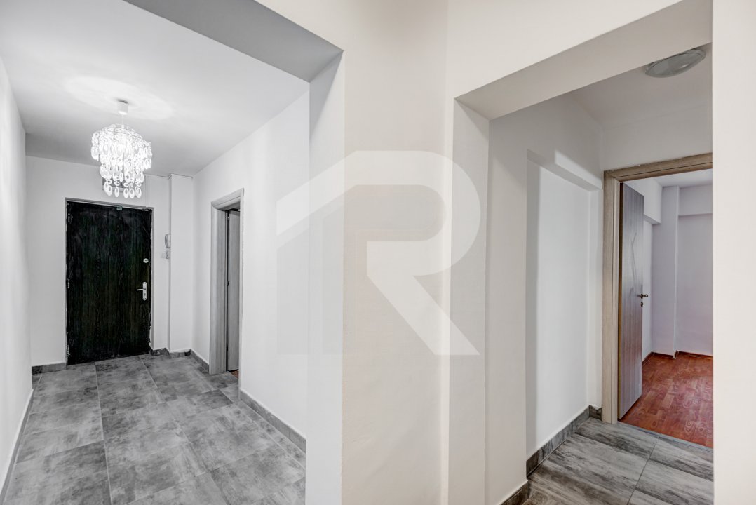 Apartament 3 camere decomandat Calea Calarasi Delea Noua