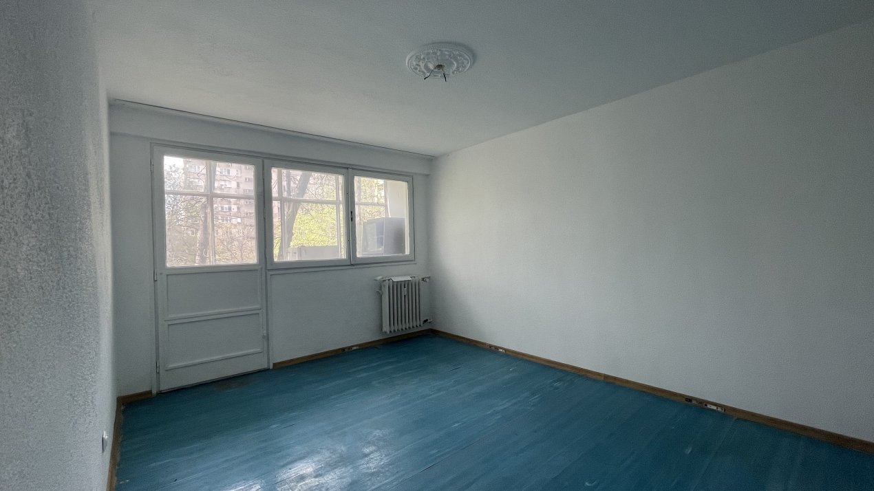 Apartament 2 camere decomandat in bloc tip "P"