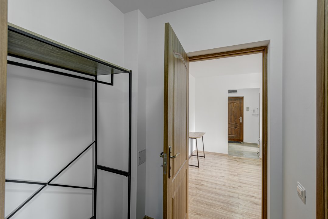 Apartament renovat, 2 min. Metrou Jiului