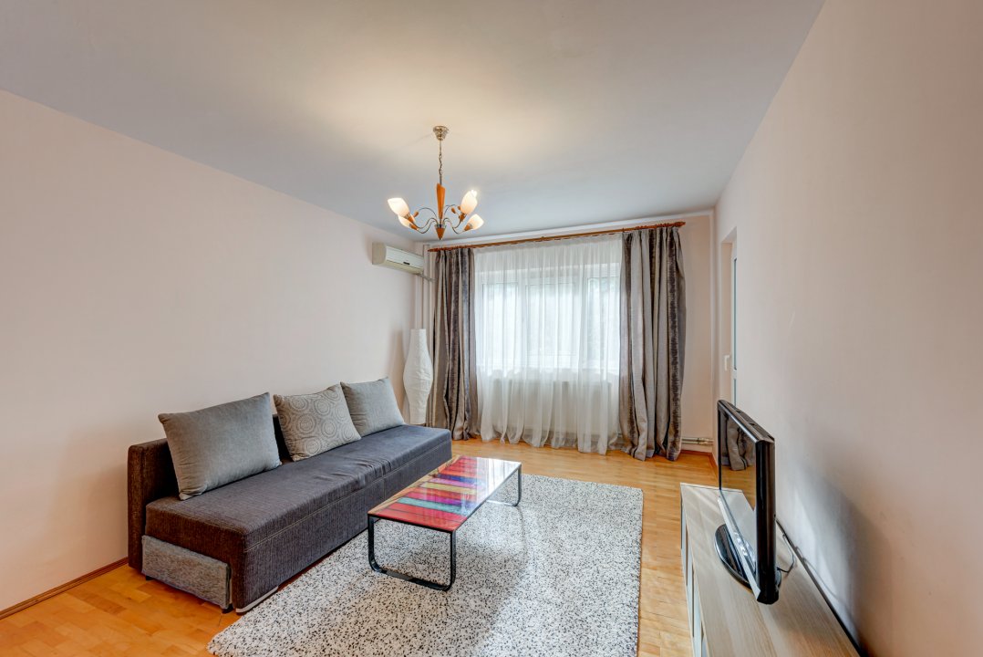Aviatiei, Str. Elena Caragiani, etaj 2/4, centrala termica !