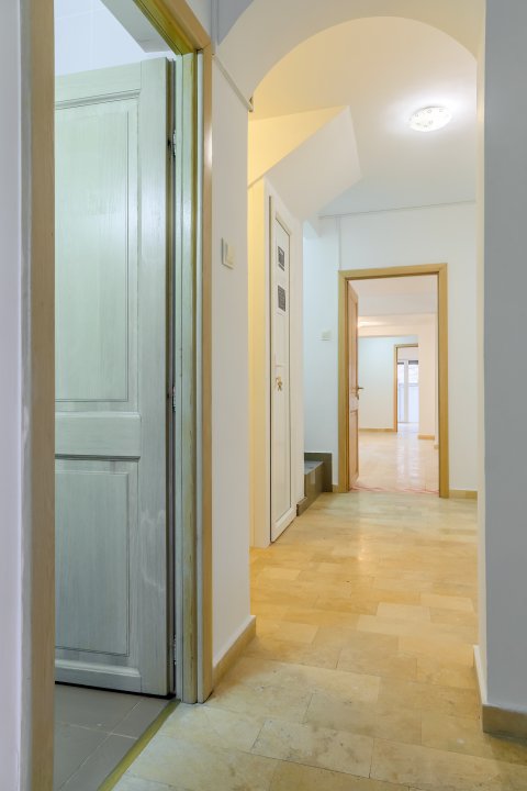 Drumul Sarii, parter/3, curte proprie, exclusiv pentru birouri