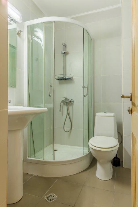 Drumul Sarii, parter/3, curte proprie, exclusiv pentru birouri