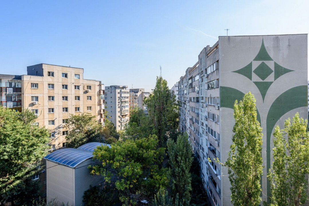  Militari, Metrou Gorjului in fata scarii, Bloc reabilitat termic !