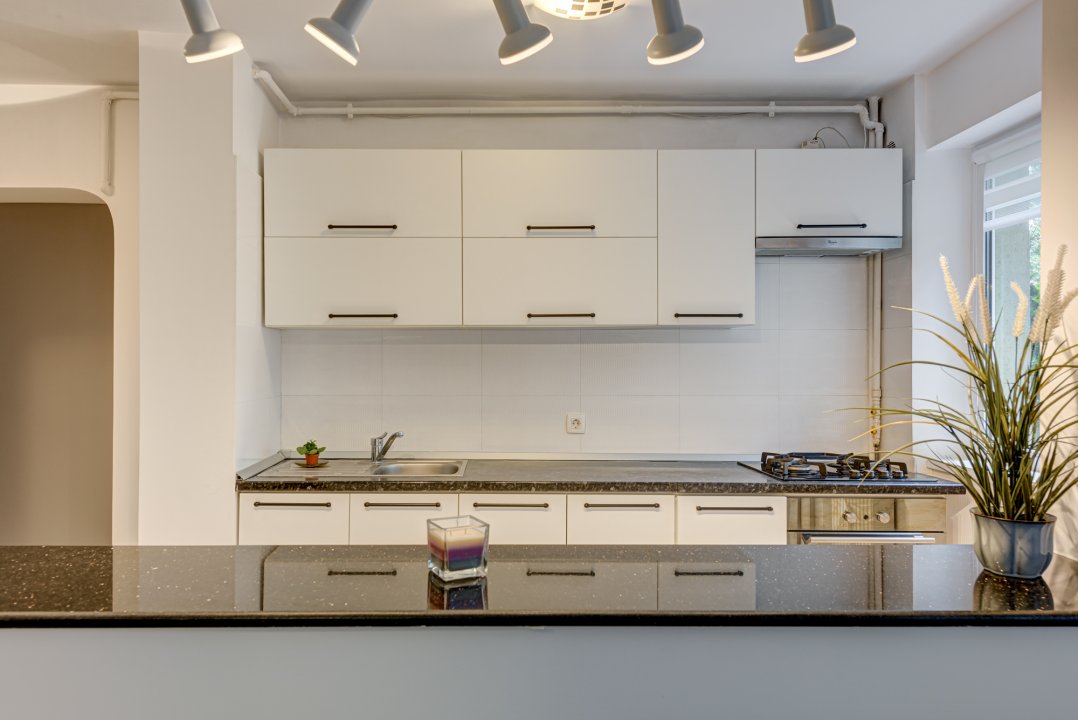 Drumul Taberei, Parc Moghioros, Metrou langa bloc, renovat, Comision 0 %