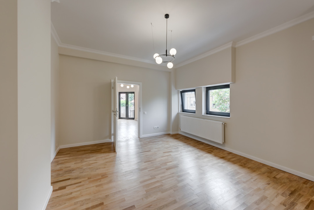 Banu Manta/ Titulescu, Lic. Neculce, Renovat 2023, Comision 0 %