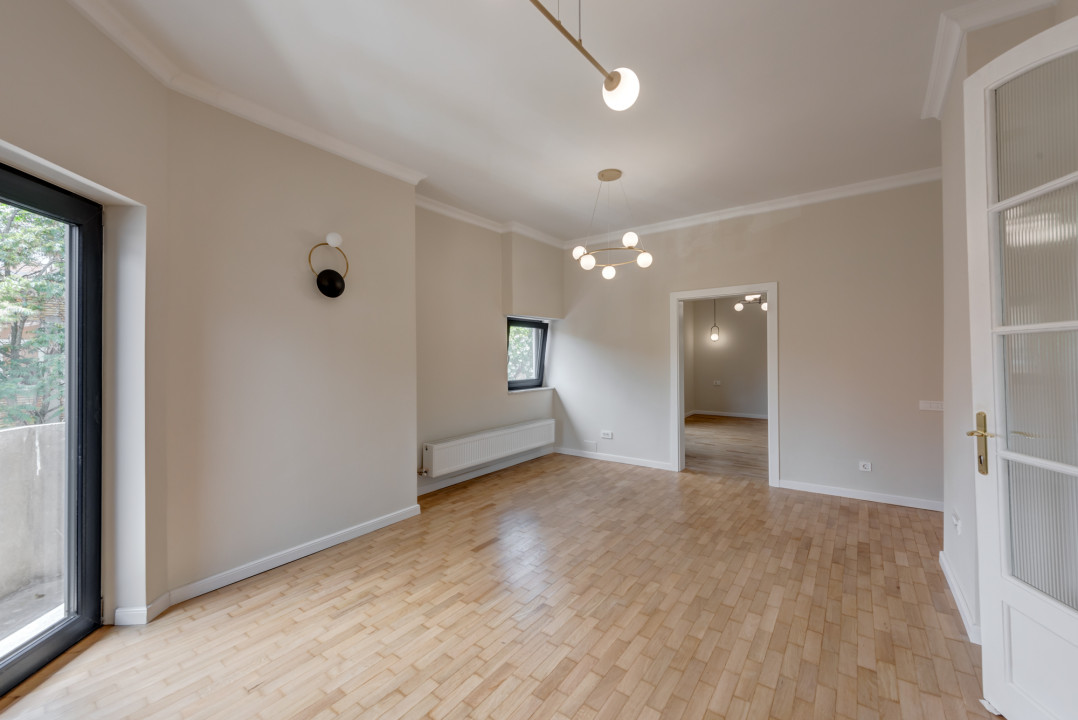 Banu Manta/ Titulescu, Lic. Neculce, Renovat 2023, Comision 0 %