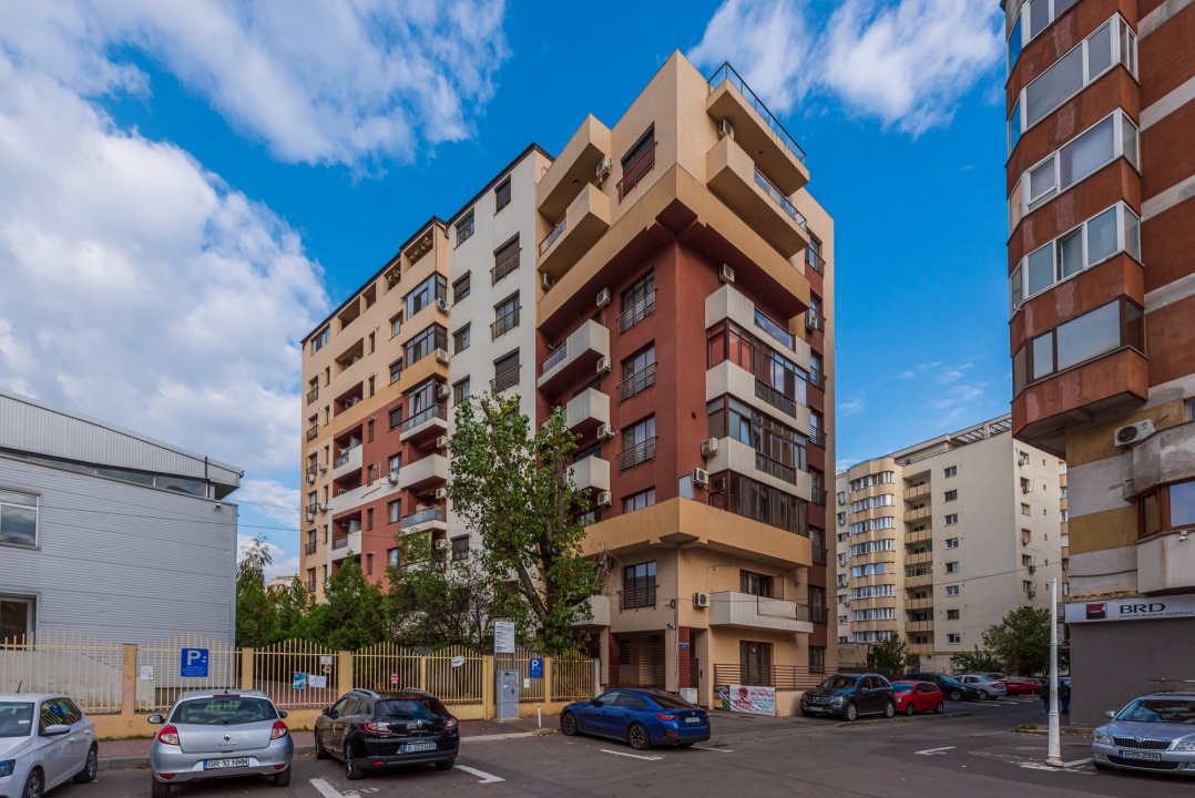Nerva Traian/ 2 camere/ Centrala proprie/ Bloc 2013
