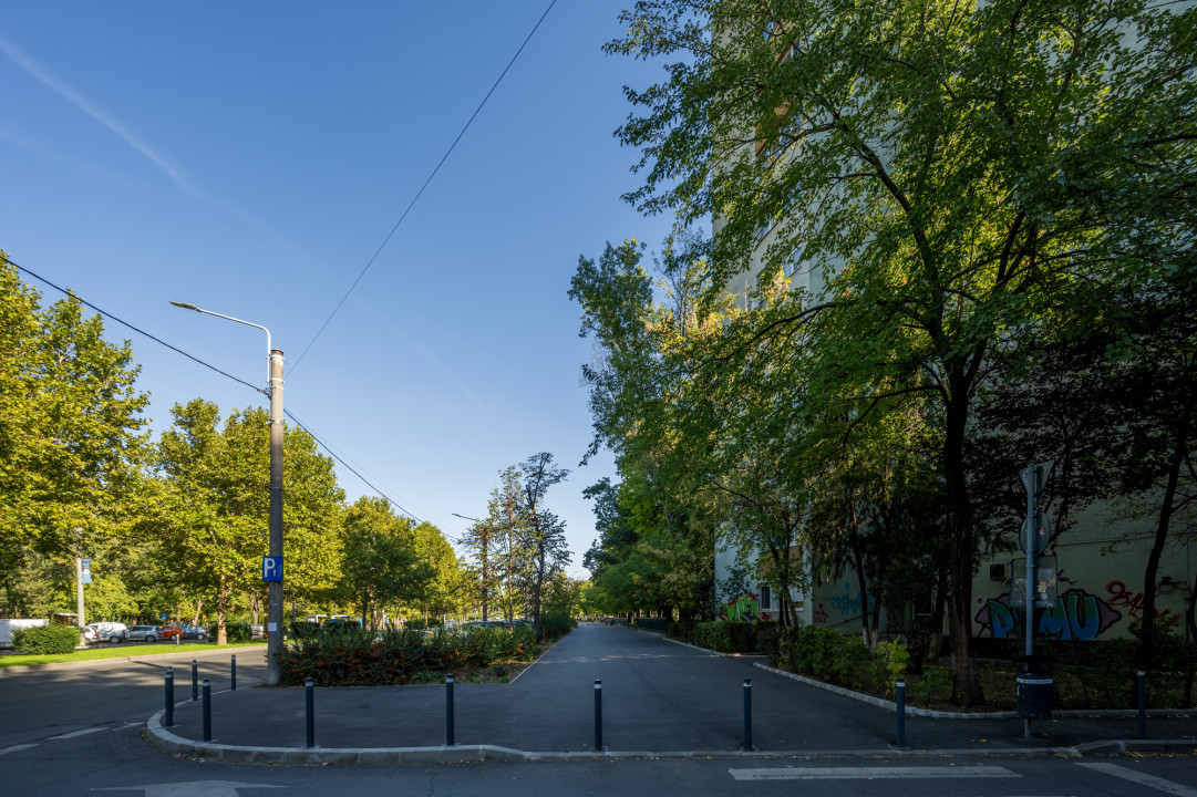 Drumul Taberei, Parc Moghioros, Parcare ADP