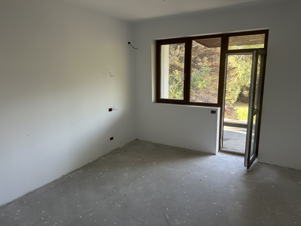 CORBEANCA-PARADISUL VERDE VILA P+E+M 507 MP, LOT 1095 MP 