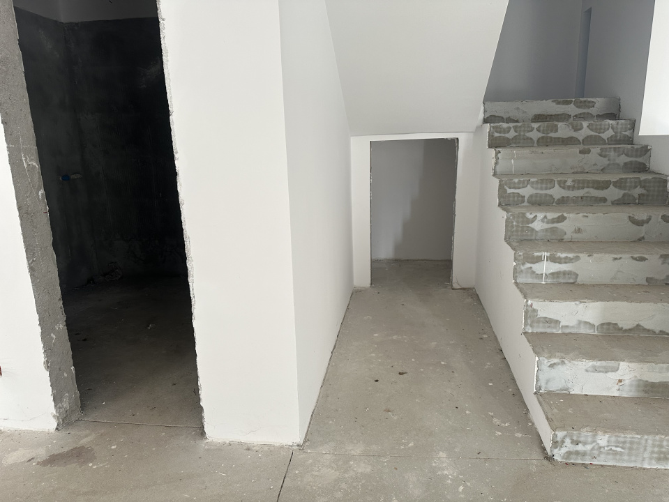 CORBEANCA-PARADISUL VERDE VILA P+E+M 507 MP, LOT 1095 MP 