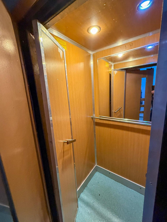 Apartament 4 camere, la 5 minute de Parc, balcon 15 mp