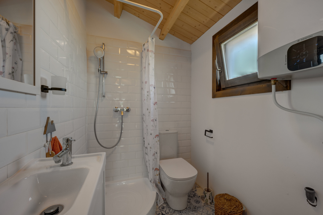 Izvorani- Delta Snagov, T-560mp, Tiny House 40mp, Loc ponton, Comison 0 %