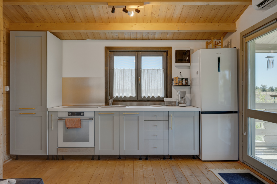 Izvorani- Delta Snagov, T-560mp, Tiny House 40mp, Loc ponton, Comison 0 %
