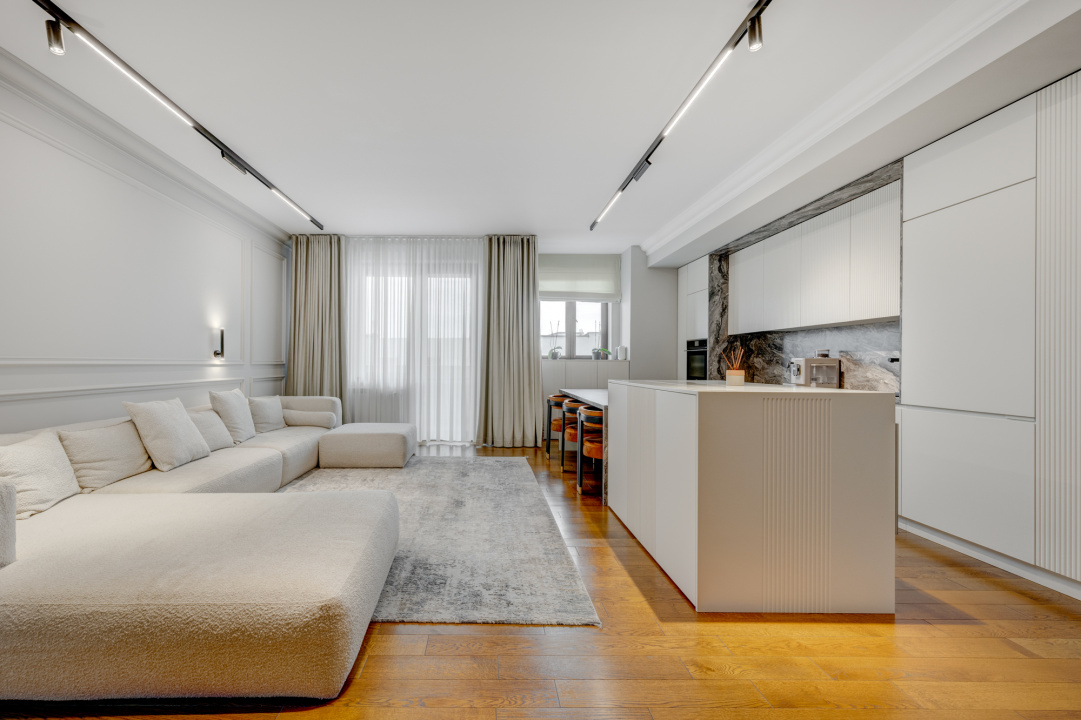 13 SEPTEMBRIE-URANUS, 3 CAMERE 140 MP, ETAJ 7, PANORAMA!