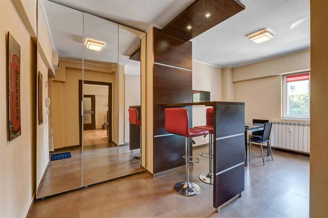 Aviatiei, Crystal Palace, Etaj 1/4, Mall Promenada, Metrou Aurel Vlaicu