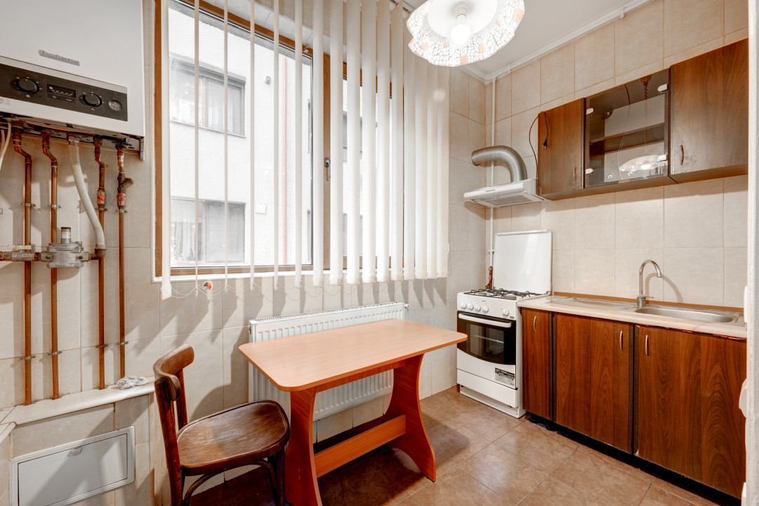 Drumul Taberei, Parc Brancusi, imobil 2009, centrala proprie