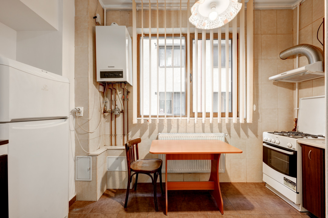 Drumul Taberei, Parc Brancusi, imobil 2009, centrala proprie