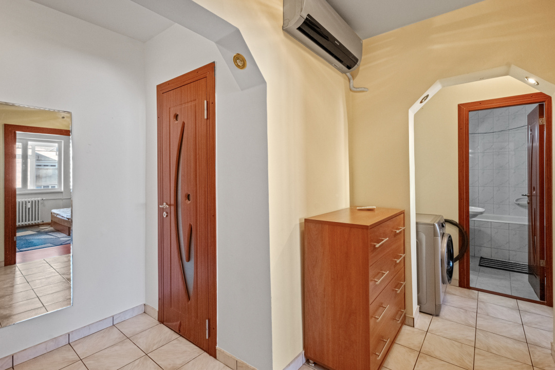 Apartament 3 Camere Decomandat Piata Valea Ialomitei