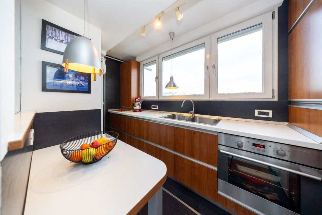 Grivitei Apartament 2 Camere Decomandat 54 MP