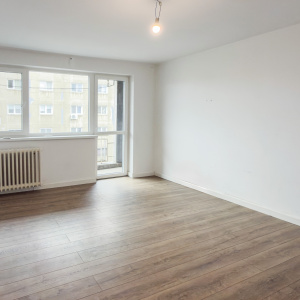 Apartament 3 camere renovat, 3 balcoane, Drumul Taberei 