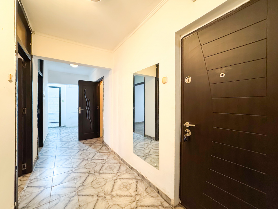 Un 3 camere corect. Si extrem de interesant!