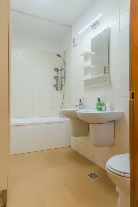 Otopeni, Gran Residencia,  69 mp, loc parcare si 2 bai !