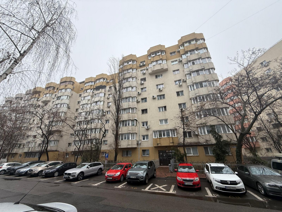 Apartament 3 camere, Nerva Traian, plan secund