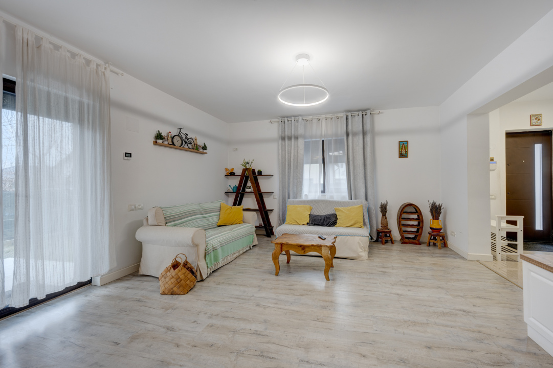 Ciorogarla, Crinului, Mobilata, Incalzire in pardoseala, T= 734mp, Comision 0 %