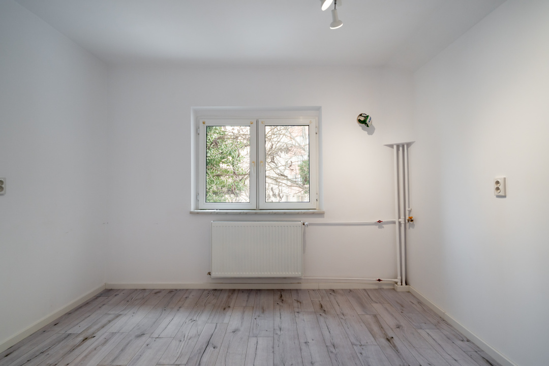 Apartament 3 camere, Nerva Traian, plan secund