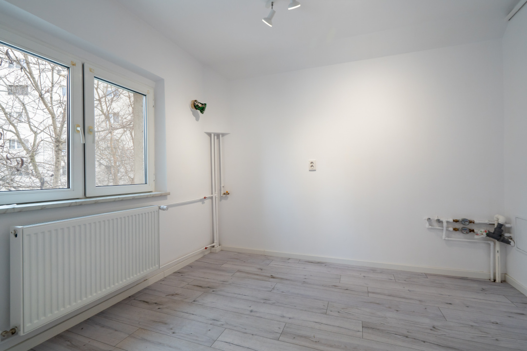 Apartament 3 camere, Nerva Traian, plan secund