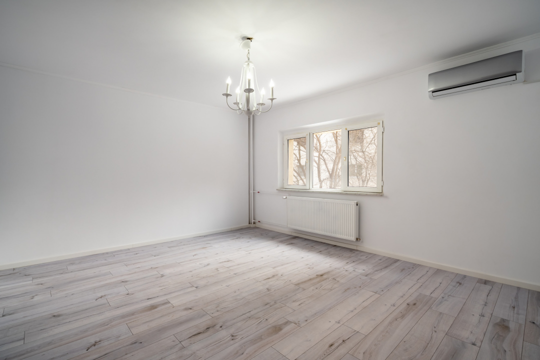 Apartament 3 camere, Nerva Traian, plan secund