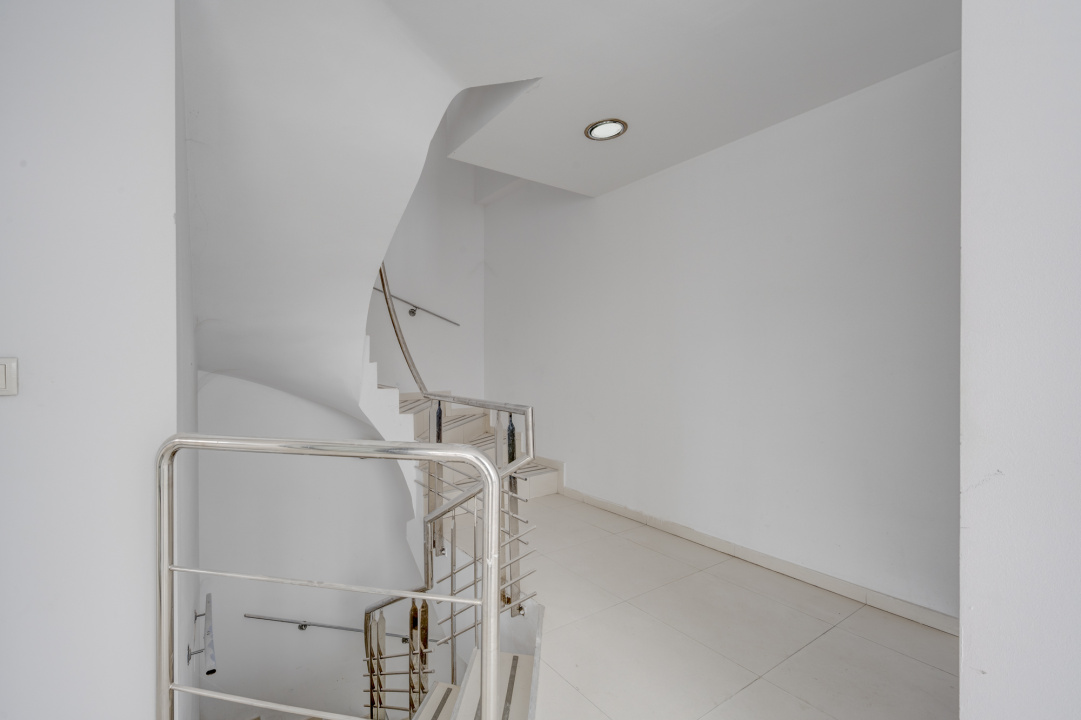 Drumul Taberei, Razoare, Cladire P+2, S=120mp, Comision 0 %