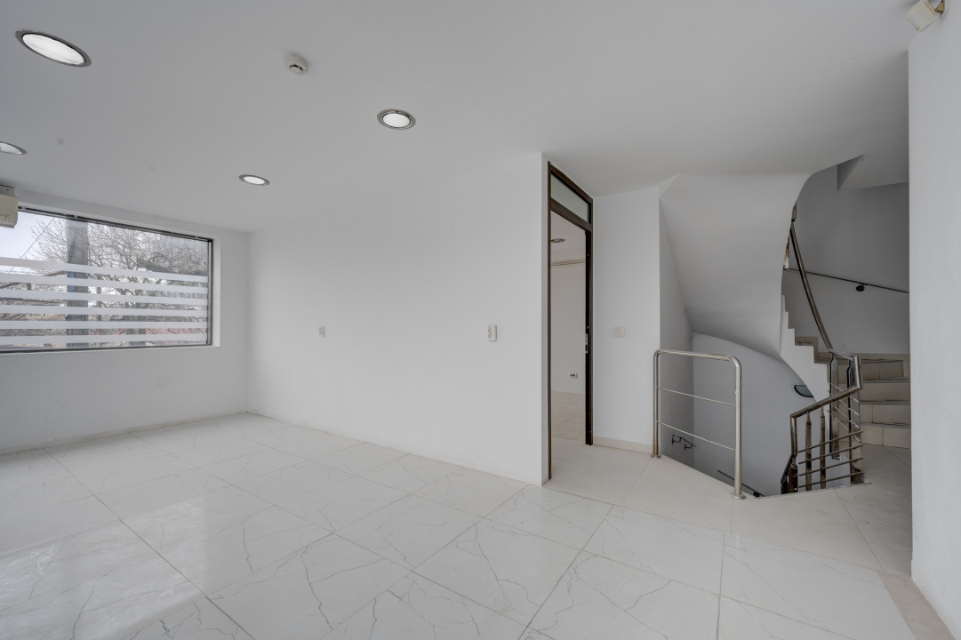 Drumul Sarii, Razoare, Metrou Academie, Cladire P+2, S=120mp, Comision 0 %