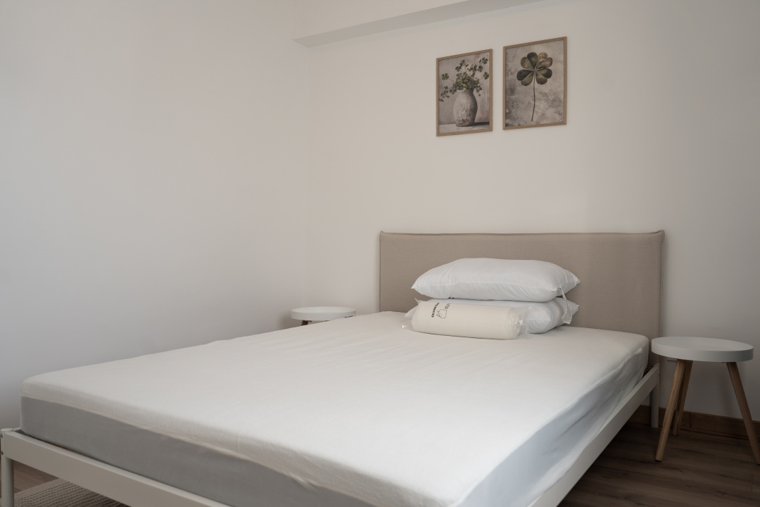 Cel mai scump dar si cel mai frumos 4 camere din Aparatorii Patriei