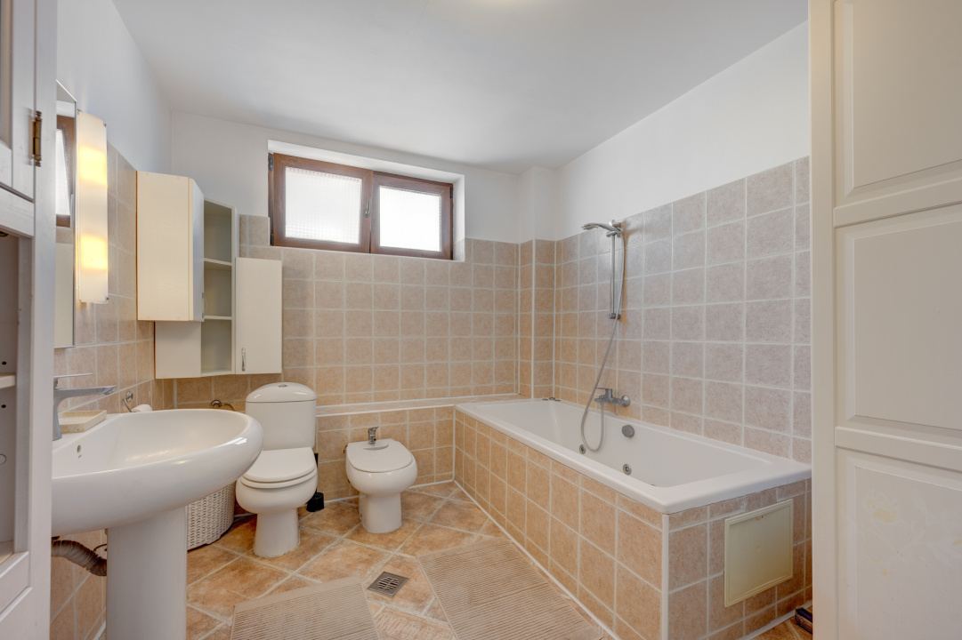 VILA DE INCHIRIAT, Prelungirea Ghencea, Str. Funigeilor, COMISION 0 %