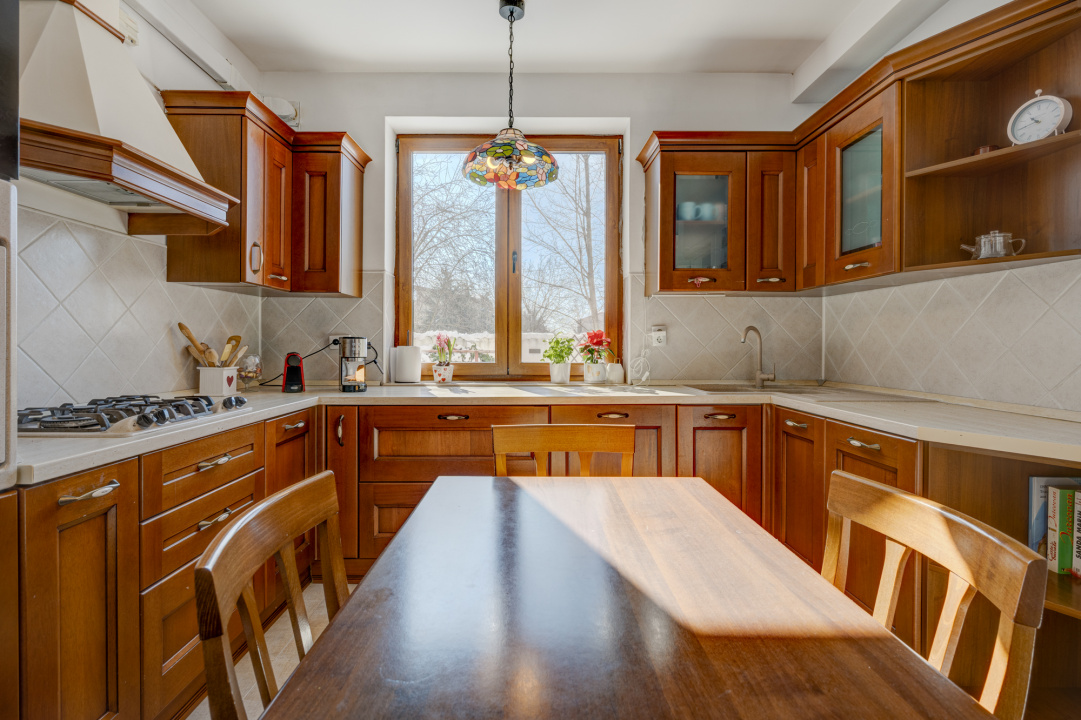 VILA DE INCHIRIAT, Prelungirea Ghencea, Str. Funigeilor, COMISION 0 %