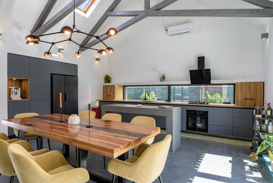 OTOPENI - SOFIA, VILA MODERNA 140 MP, LOT 600 MP, LA CHEIE!