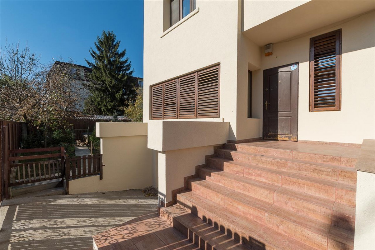 Vila de inchiriat strada Limanului Parc Bazilescu