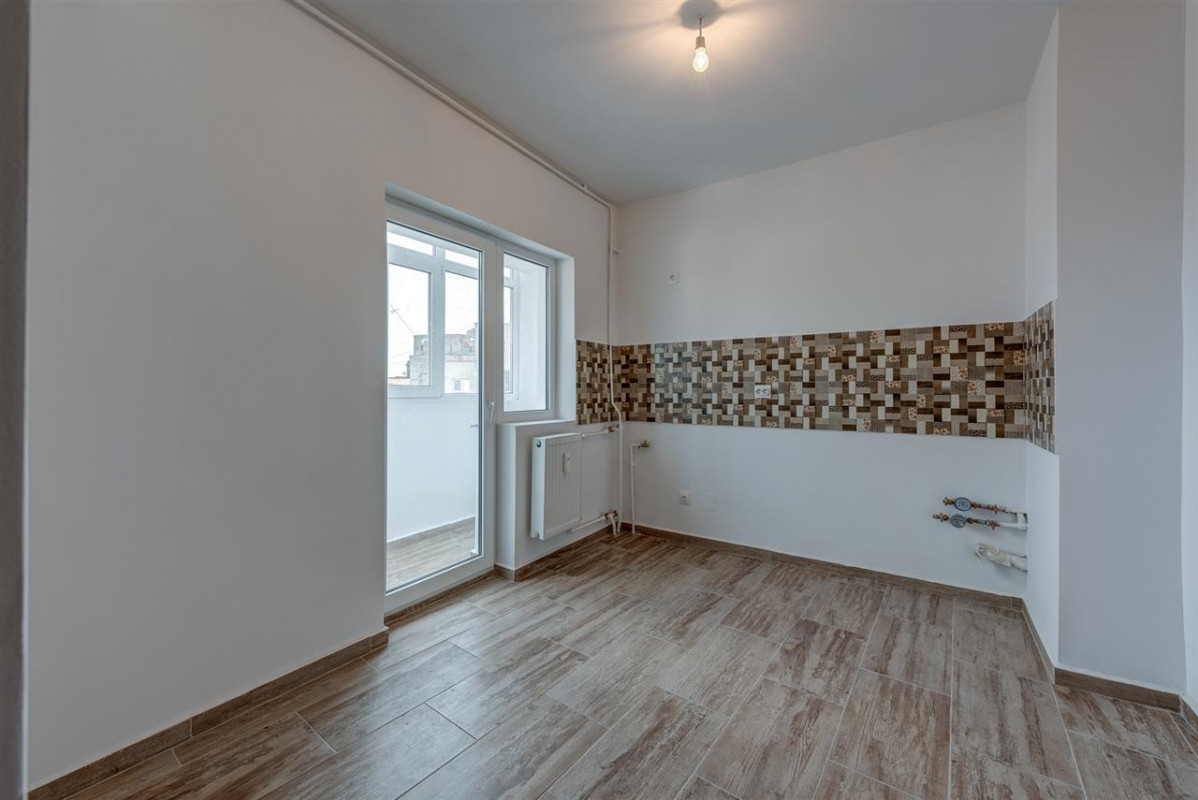 Mosilor-Carol 4 camere renovat complet , Comision 0 %